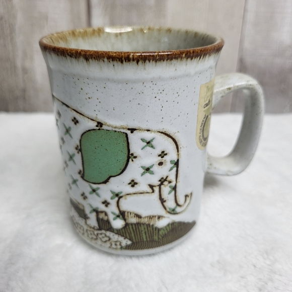 Vintage Elephant Coffee Mug. Dunoon Ceramics - Picture 1 of 8
